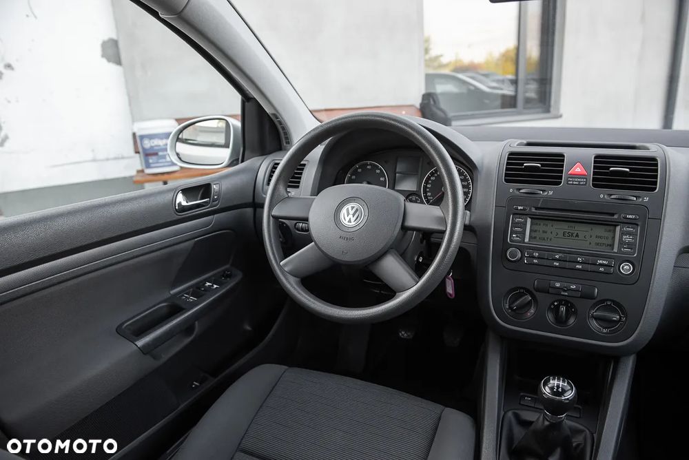 Volkswagen Golf - 21