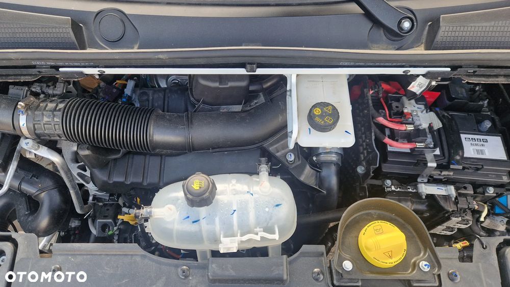 Renault TRAFIC IV III LIFT Nowy model LONG DŁUGI L2H1 - 7