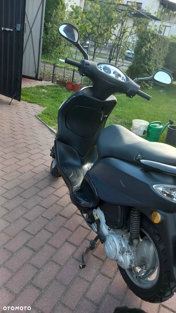 Piaggio FLY - 7