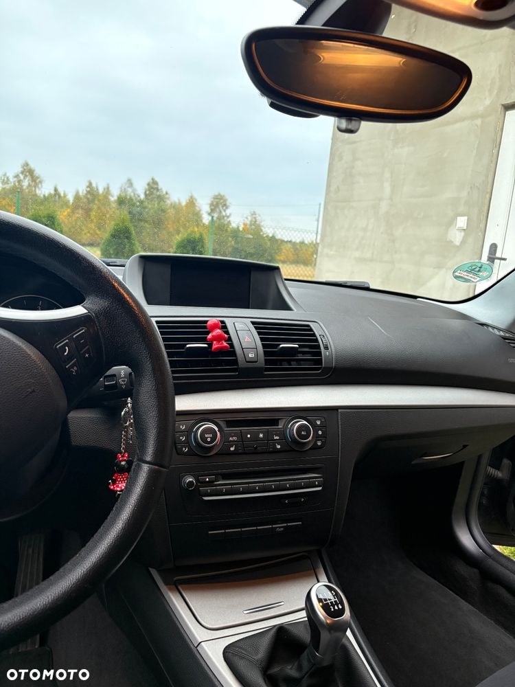 BMW Seria 1 118d - 11