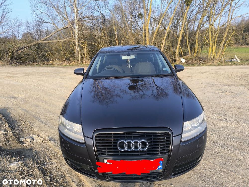 Audi A6 Limousine 2.4 - 12