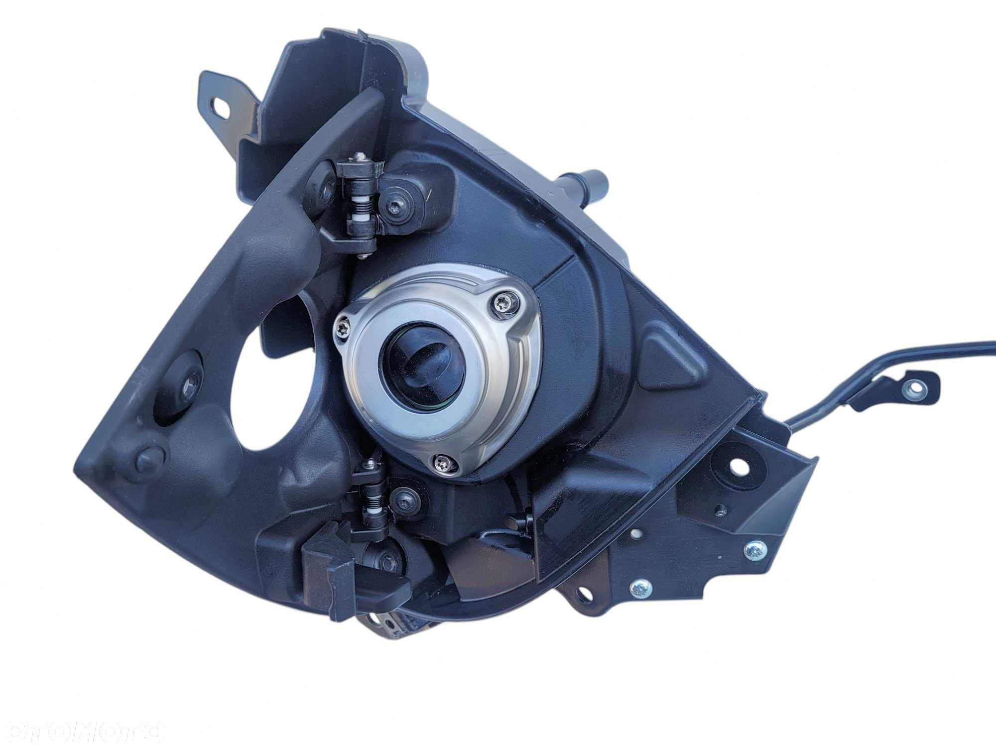 Ferrari 296 SF90 - wlew paliwa, Capless Fuel Filler Neck, metal PHEV - 2