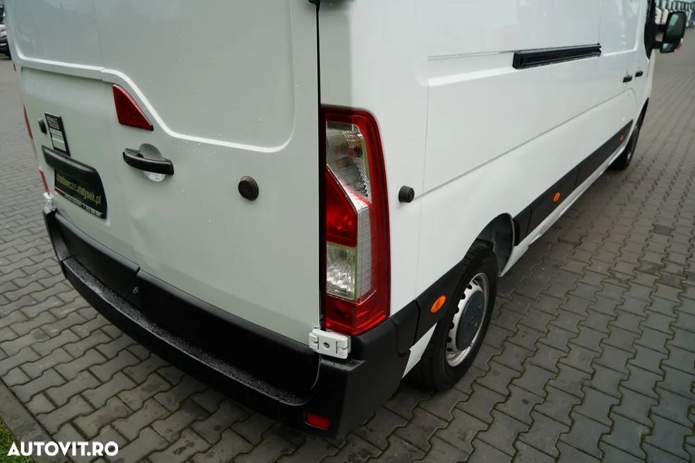 Renault MASTER / BLAZER / PANEL / 2023 - 18