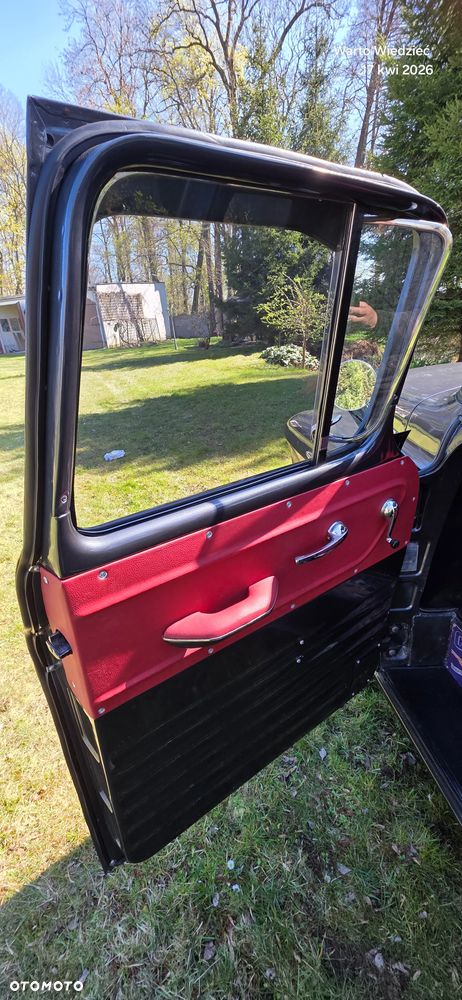 Chevrolet Apache - 25