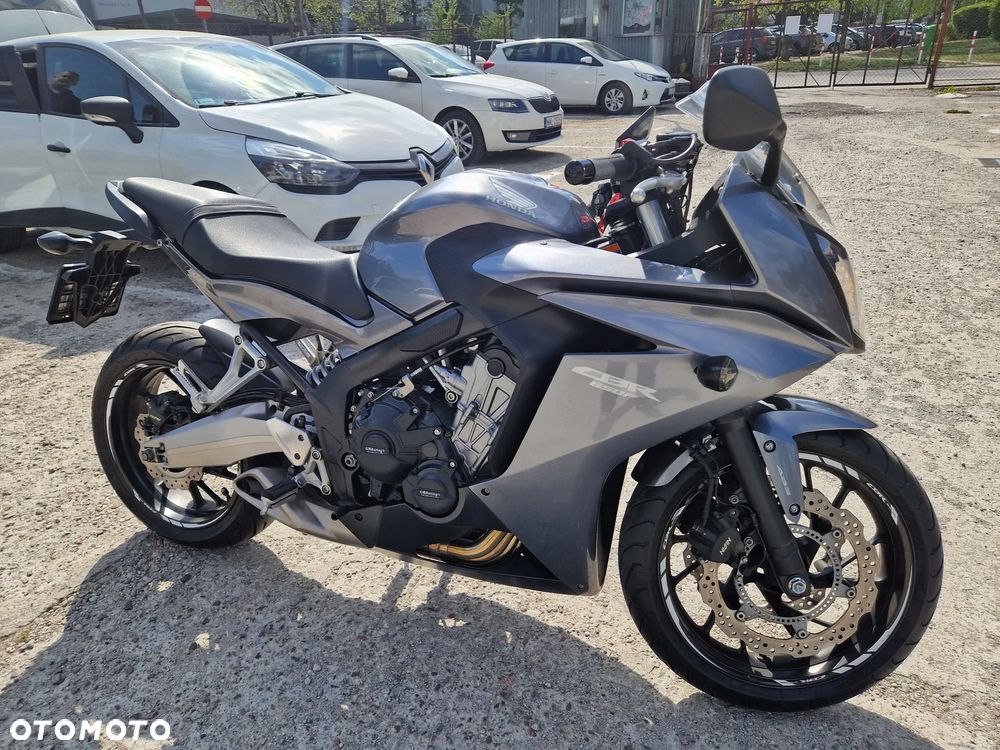 Honda CBR - 7
