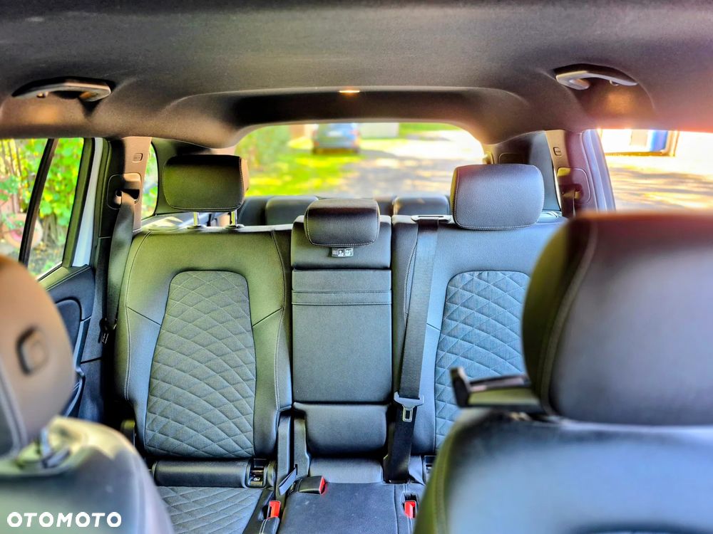 Mercedes-Benz GLB 200 7G-DCT - 7