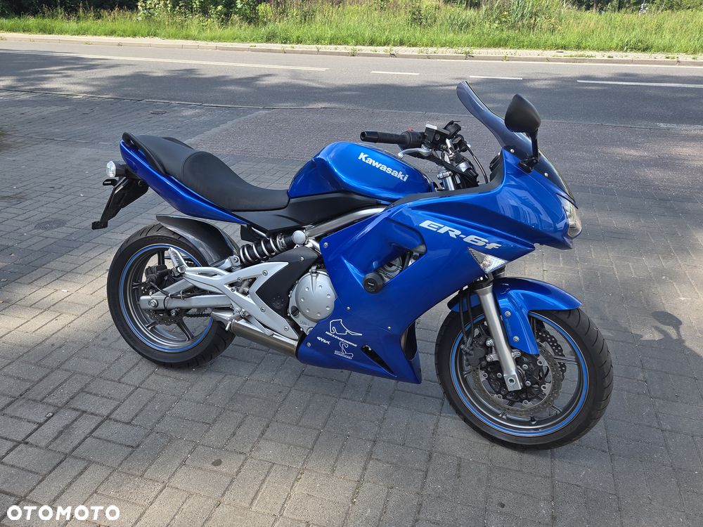 Kawasaki ER - 9