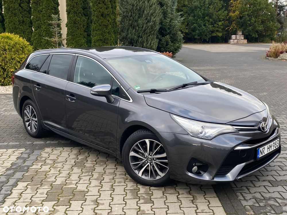 Toyota Avensis 2.0 D-4D Prestige - 15