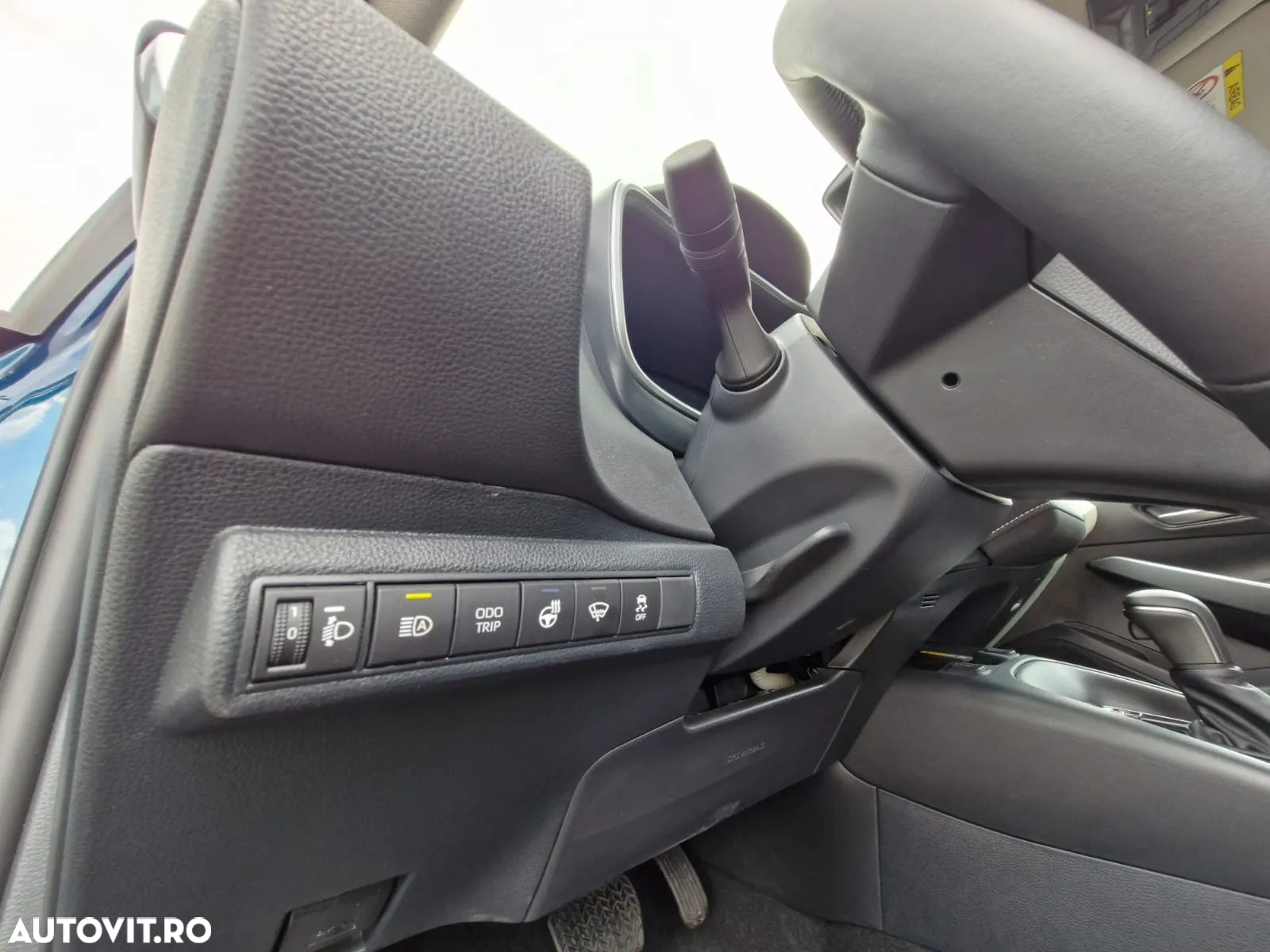 Toyota Corolla 1.8 HSD Dynamic - 12