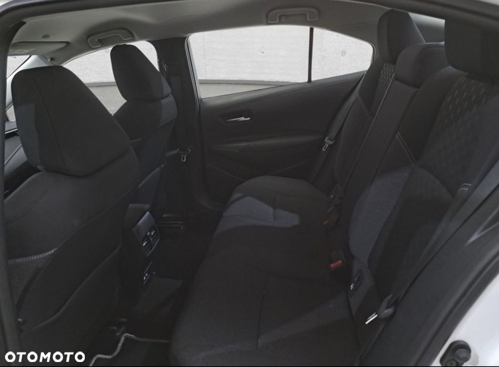 Toyota Corolla 1.8 Hybrid Comfort - 11