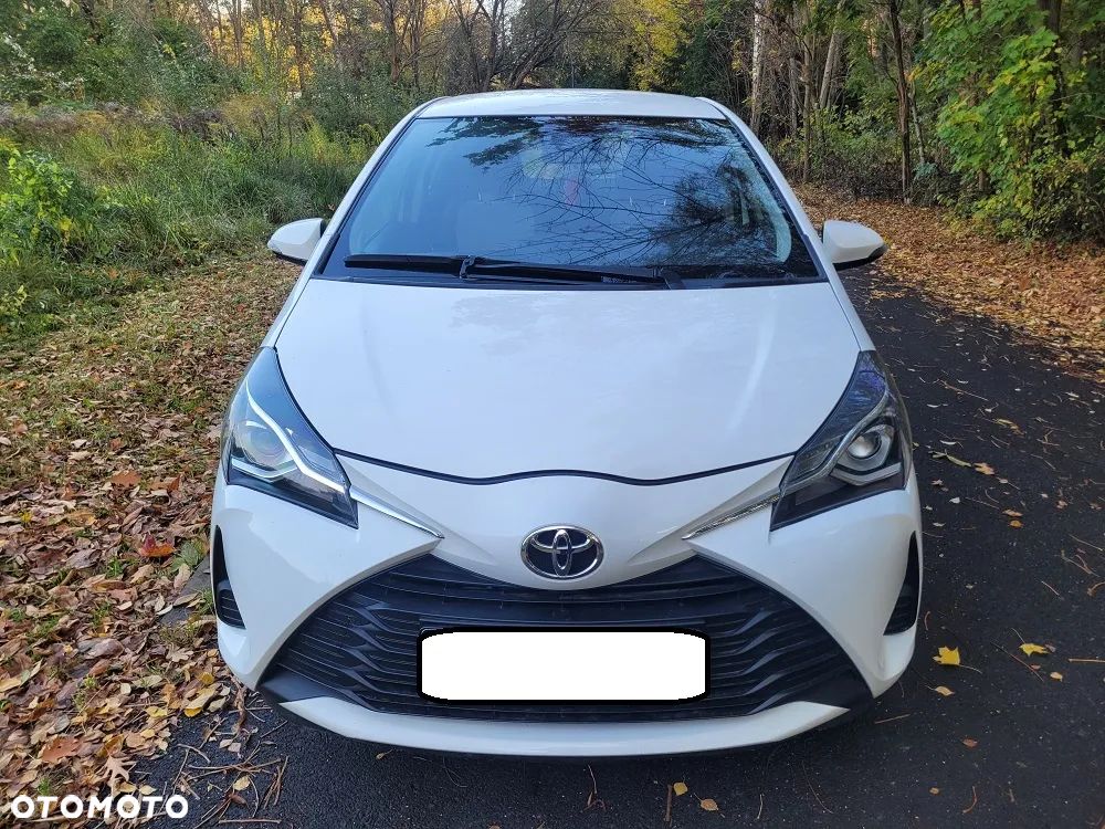 Toyota Yaris 2018 photo 2