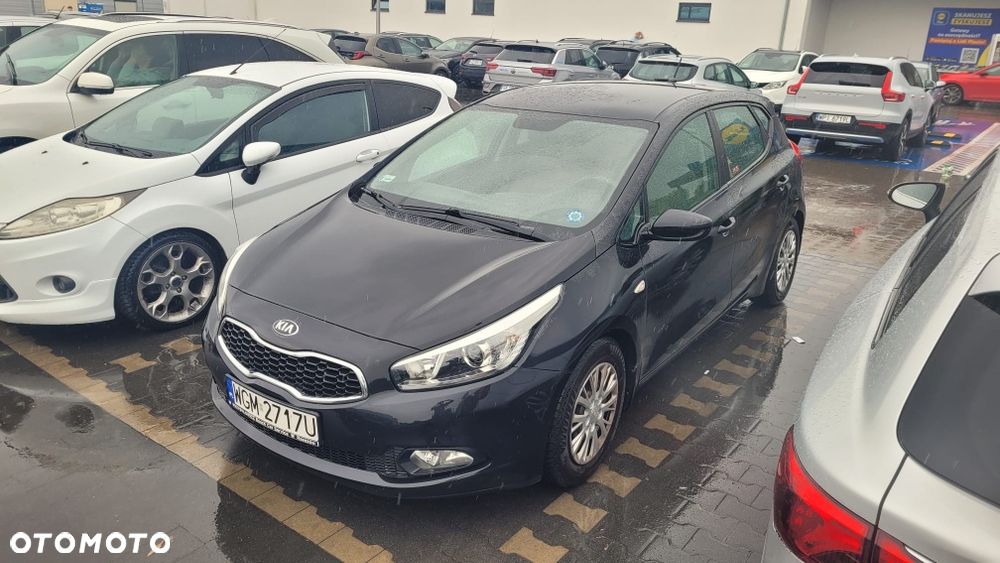 Kia Ceed - 4