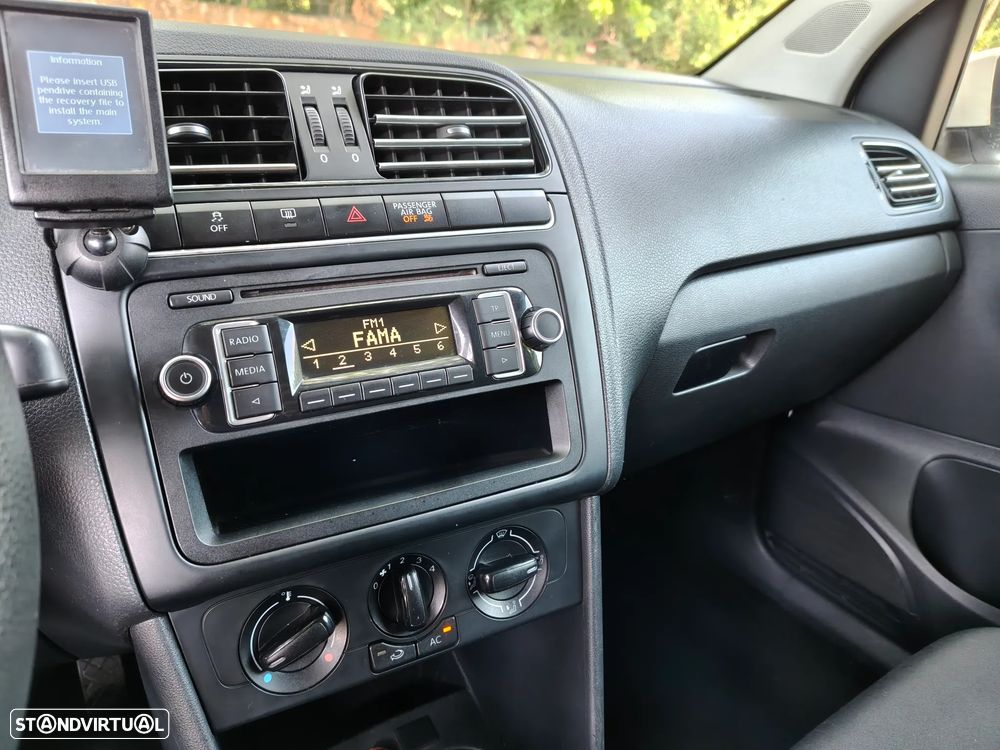 VW POLO - 9
