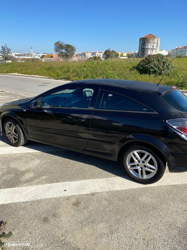 Opel Astra GTC 1.7 CDTI ecoFLEX - 2