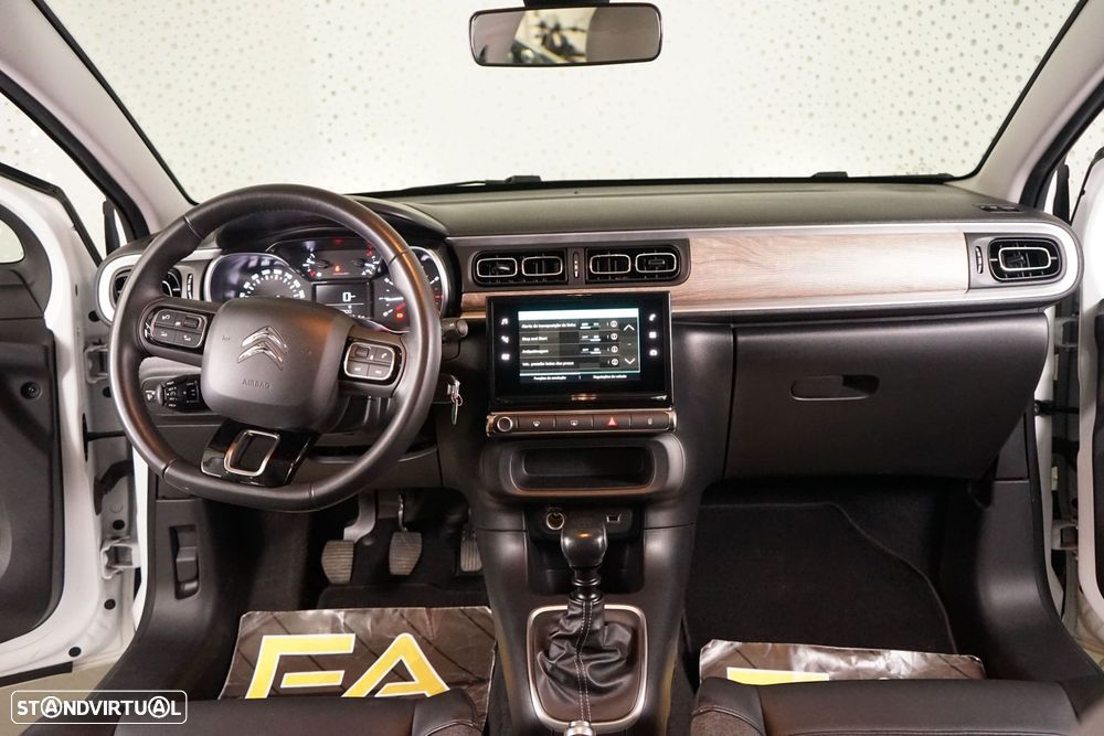 Citroën C3 1.2 PureTech Shine - 16