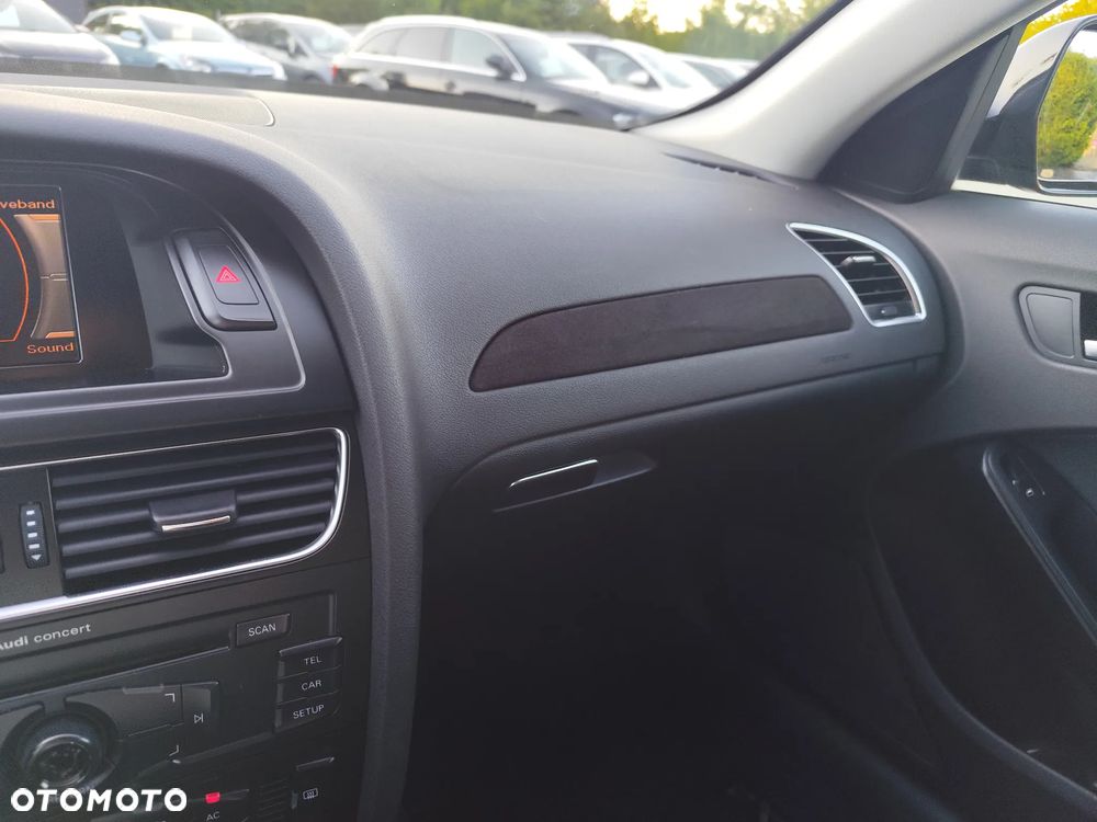 Audi A4 Avant - 19