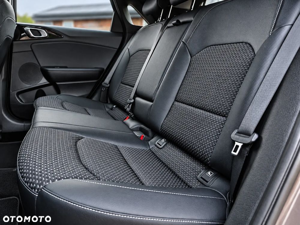 Kia Ceed 1.4 T-GDI OPF Platinum Edition - 10