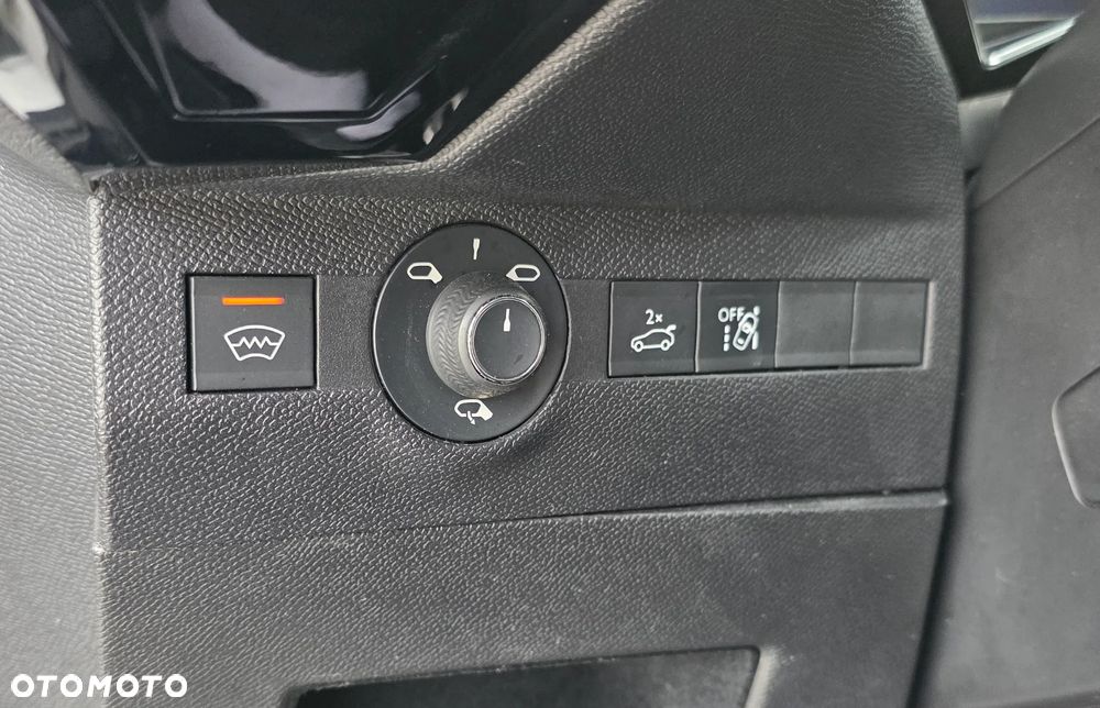 DS Automobiles DS 7 Crossback 2.0 BlueHDi Performance Line + - 15