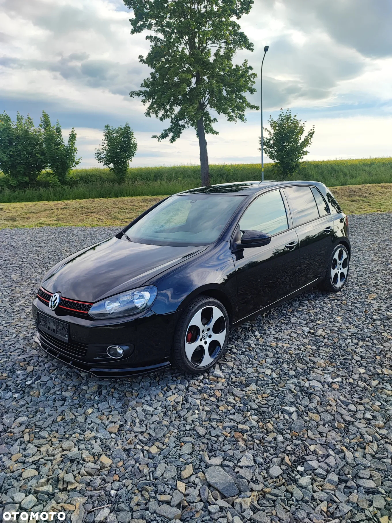 Volkswagen Golf VI 1.6 TDI Trendline - 34