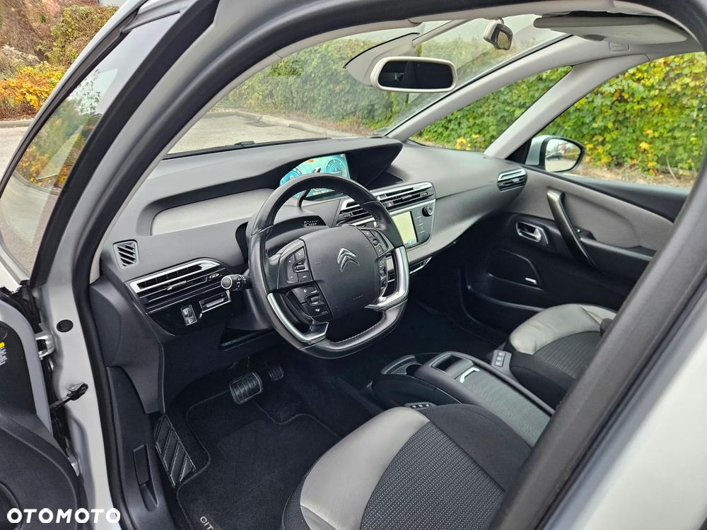 Citroën C4 Grand Picasso BlueHDi 120 EAT6 Exclusive - 17