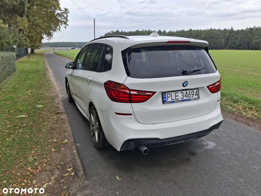 BMW Seria 2 216d Sport Line - 7