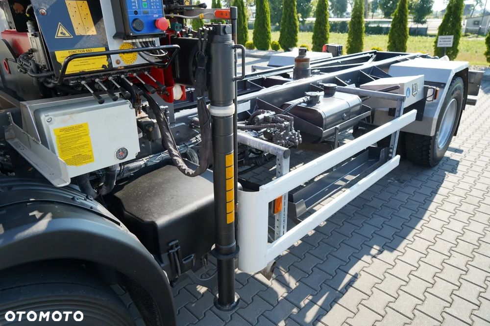 Scania P 280 / 4X2 / SIŁOWNIK DO WYWROTU / + HDS HMF 635 / UDŹWIG 1 500 KG / MAX WYSÓW 7 M / STEROWANIE RADIOWE / EURO 6 - 15