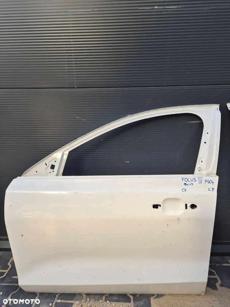 DRZWI FORD FOCUS IV MK4 - 2