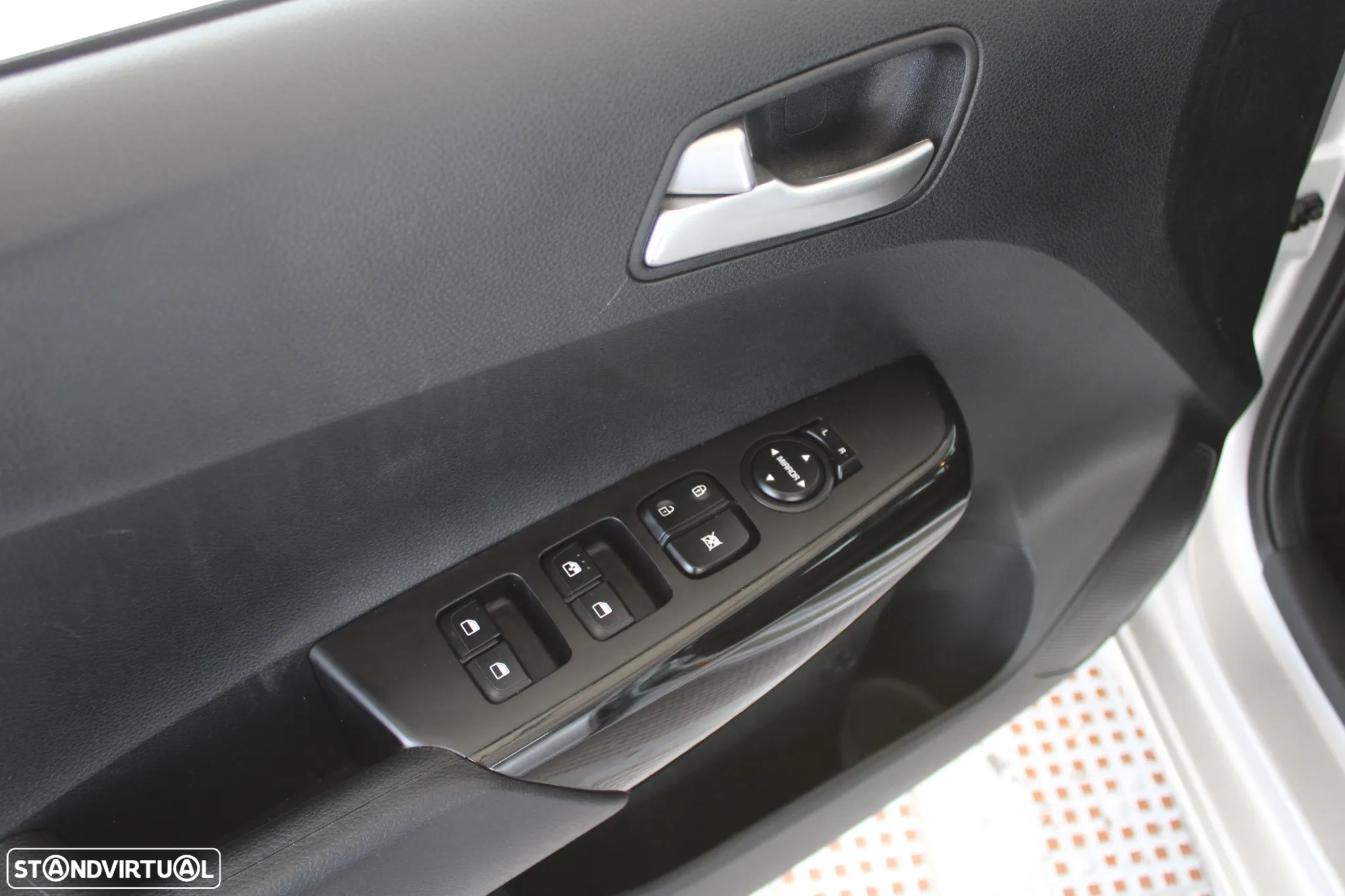 Kia Stonic 1.2 Dynamic - 5