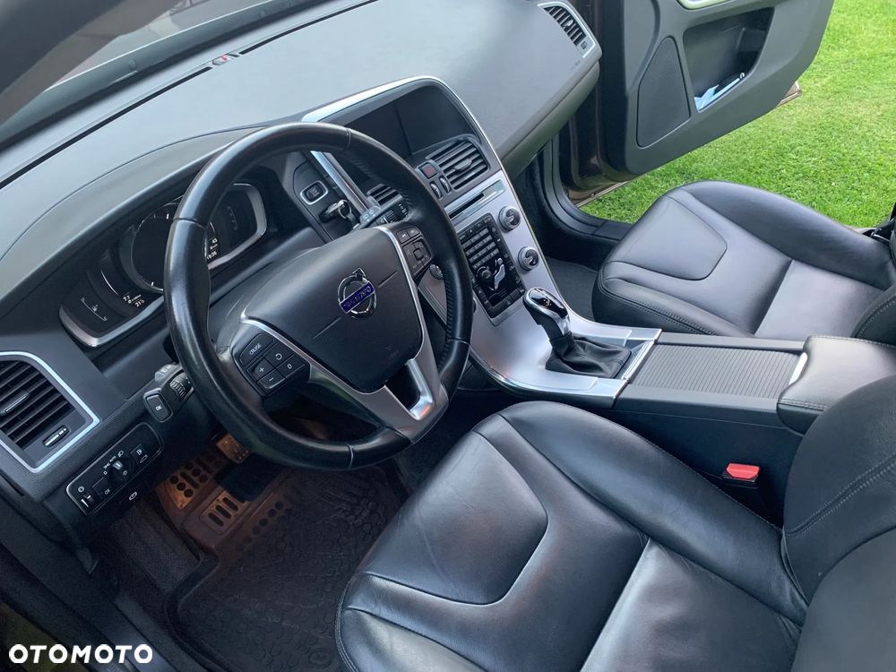 Volvo XC 60 D4 AWD Summum - 18