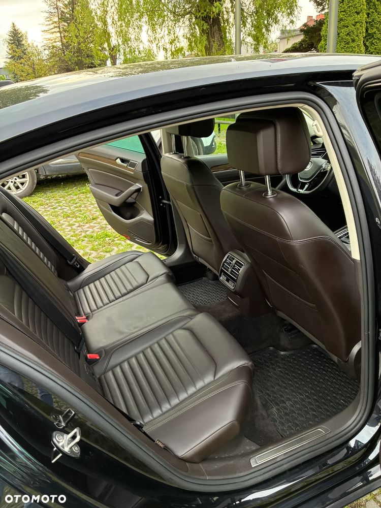 Volkswagen Passat - 5