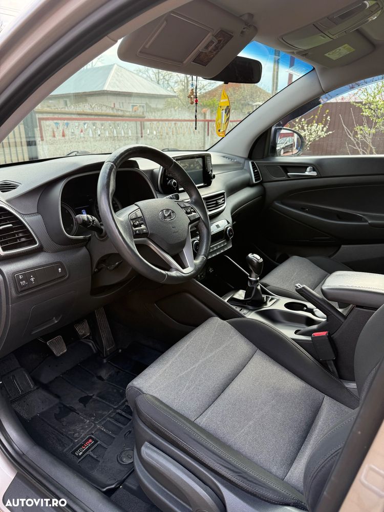 Hyundai Tucson 1.6 GDI 2WD 6MT Style - 9