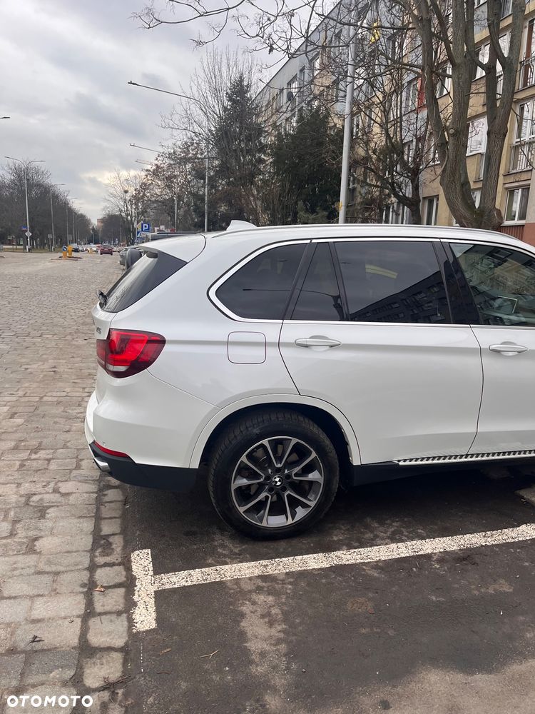 BMW X5 xDrive35i - 12