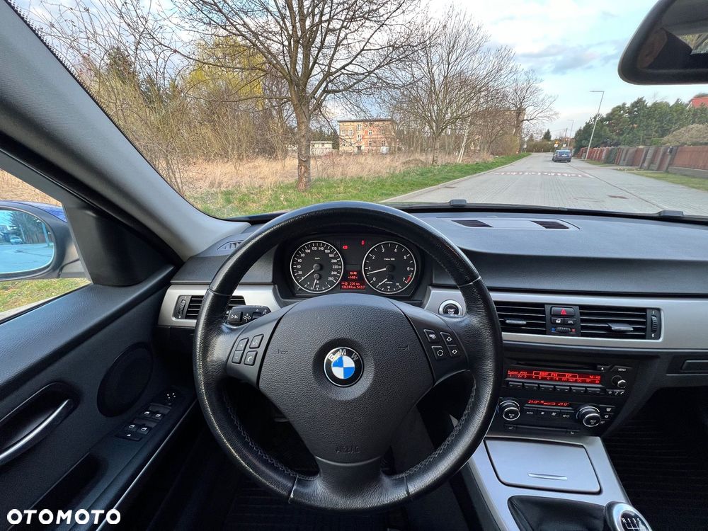 BMW Seria 3 - 8
