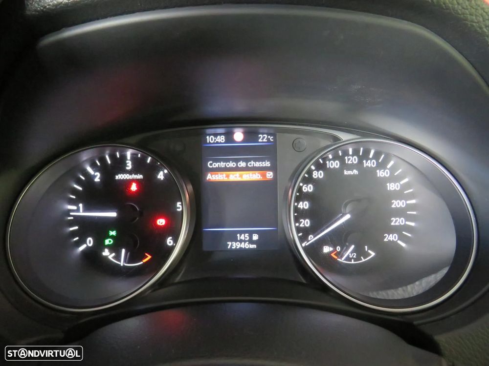 Nissan Qashqai 1.5 dCi N-Connecta J18+Led - 27