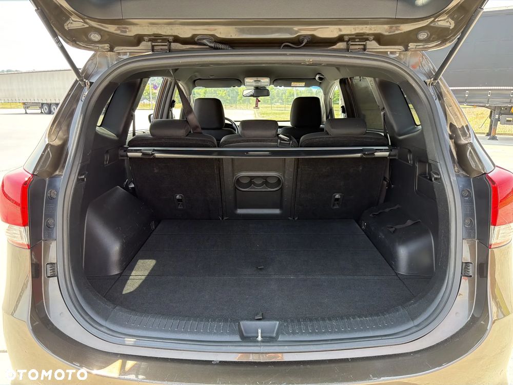 Kia Carens 1.6 GDI Business Line EU6 - 18