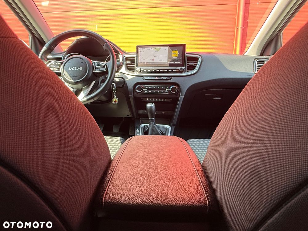 Kia Ceed - 26