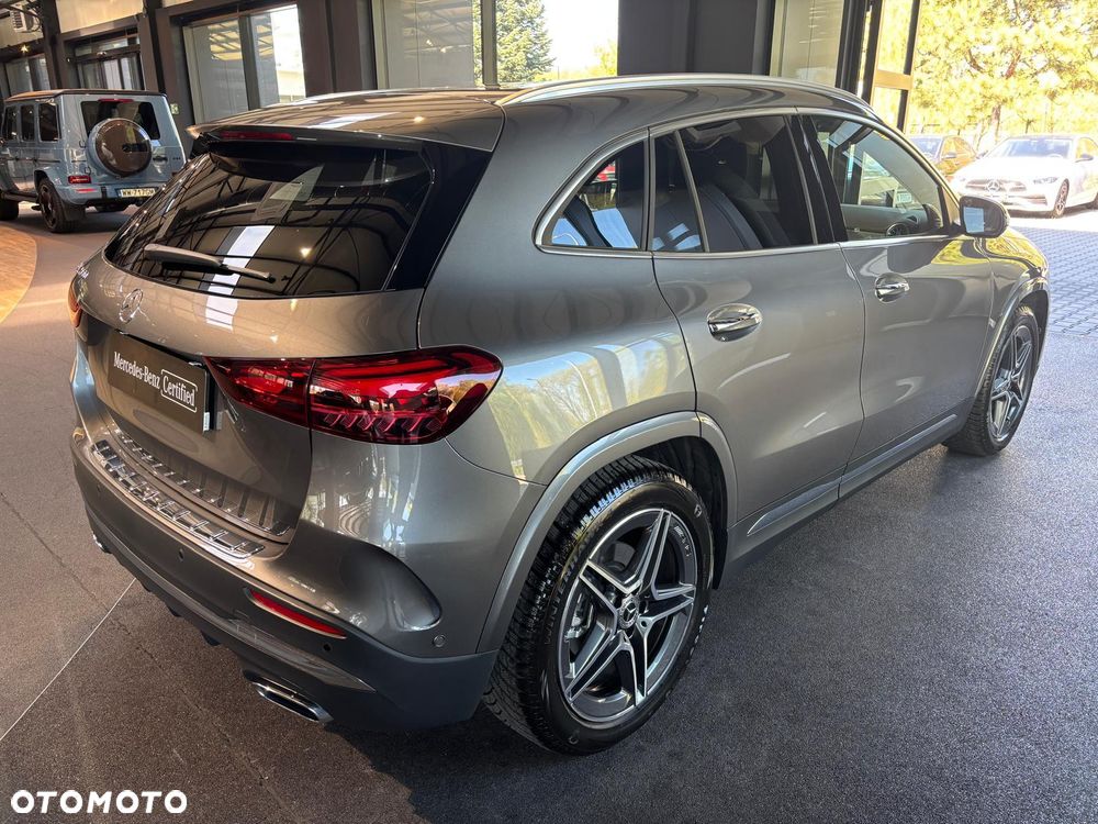 Mercedes-Benz GLA 200 AMG Line - 4