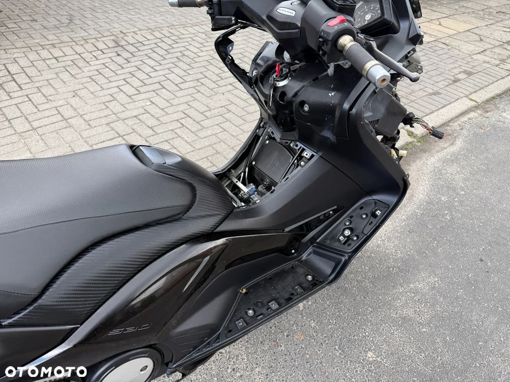 Yamaha Tmax - 18