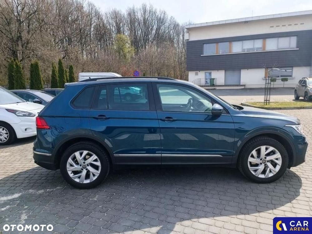 Volkswagen Tiguan - 12