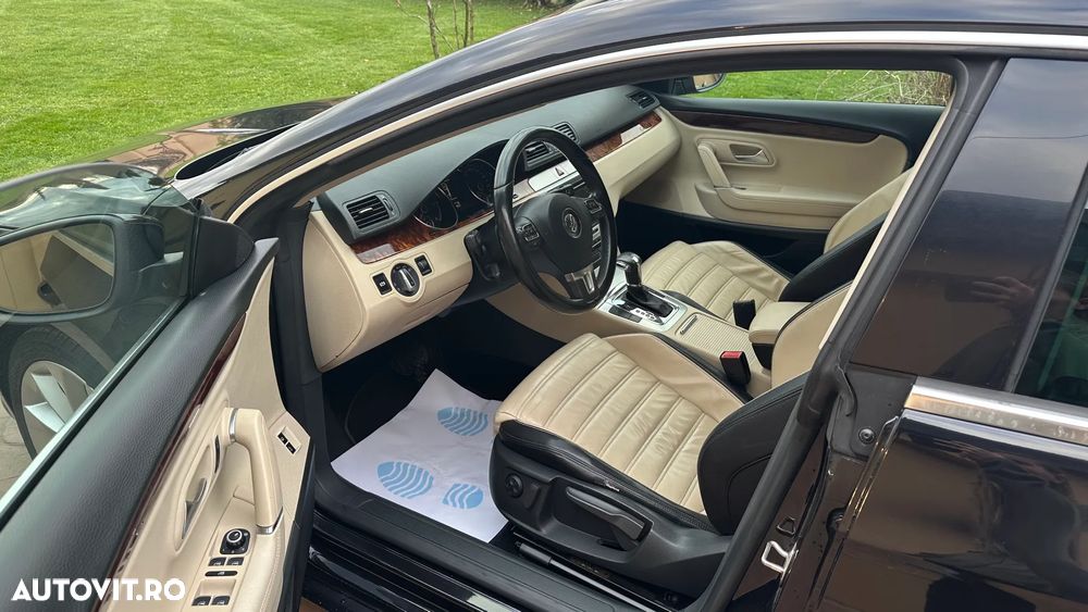 Volkswagen Passat CC - 12