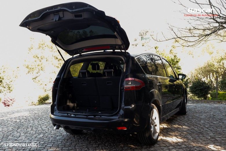 Ford S-Max 2.0 TDCi Titanium 7L - 17