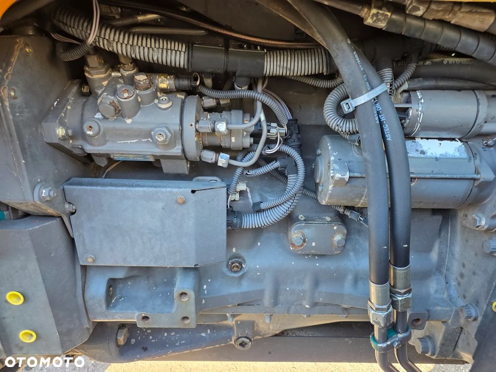 Renault Ares 566 RZ - 21