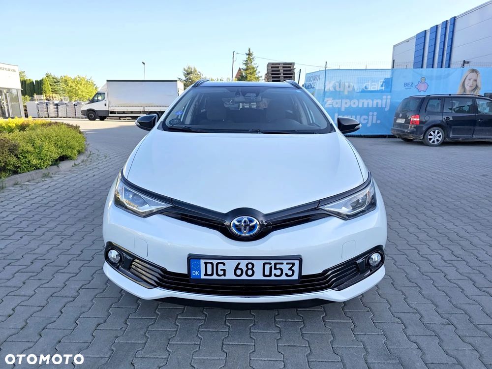 Toyota Auris Hybrid 135 Prestige - 2