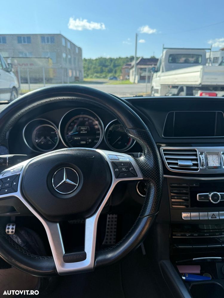 Mercedes-Benz E 300 BlueTEC Aut - 11
