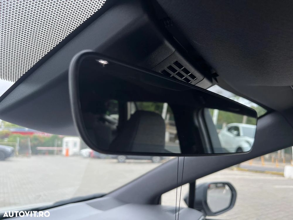 Toyota Corolla TS 1.8 HSD Dynamic - 19