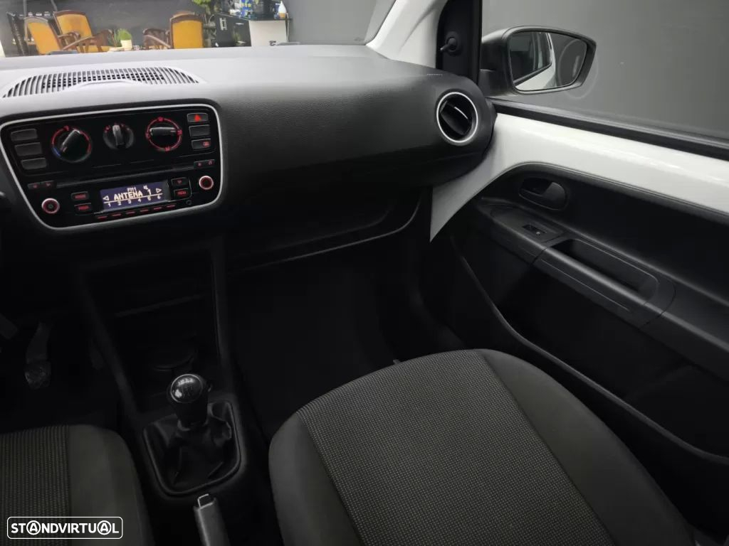 VW Up! 1.0 BlueMotion Move - 29