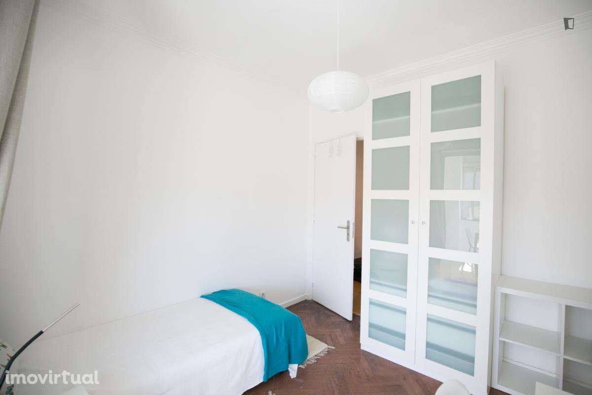 Quarto - localizado em Penha de França Lisbon - Grande imagem: 5/23