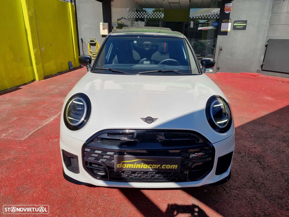 MINI 5 Portas Cooper Premium Plus JCW Auto - 2