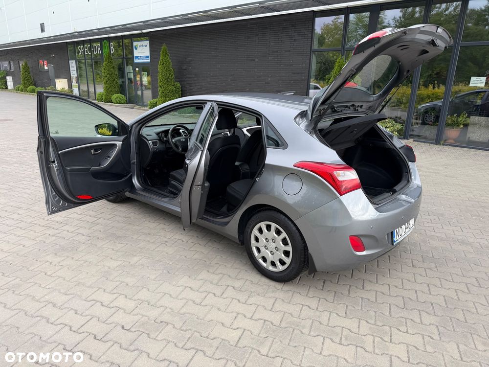 Hyundai i30 1.4 Classic + - 13