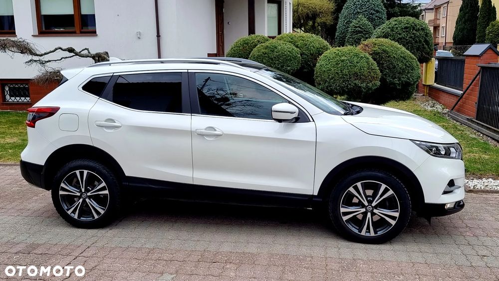 Nissan Qashqai 1.3 DIG-T N-Connecta - 23